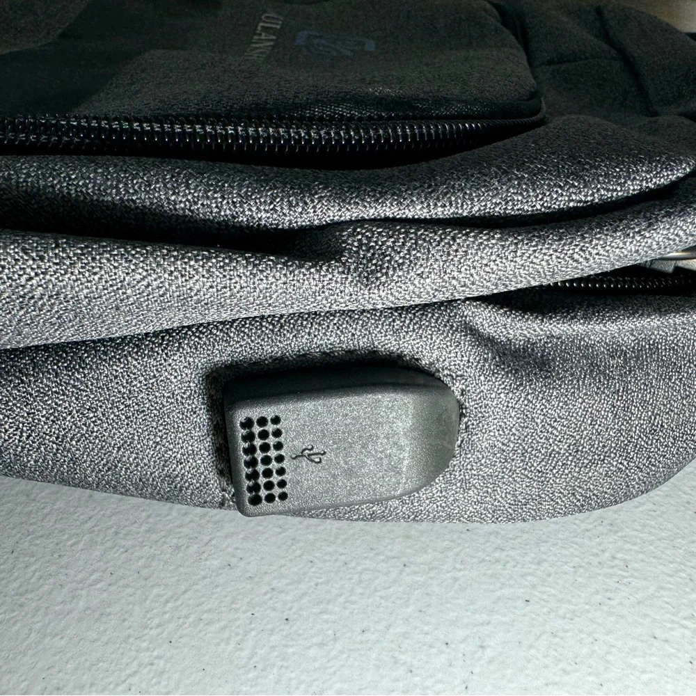 Oulanshi School Business Laptop Backpack with USB Charging Port Unisex NWT - Picture 5 of 17